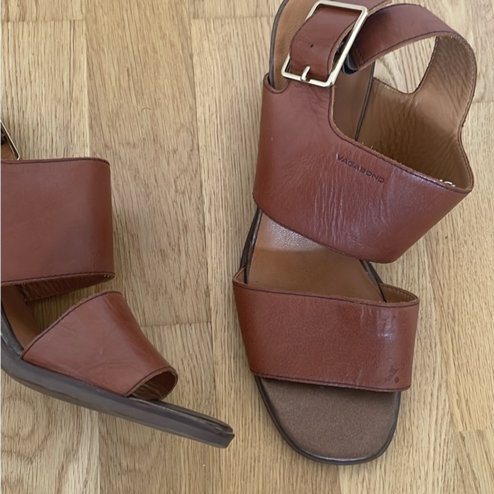 Vagabond Chestnut Leather Sandals